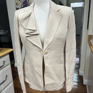 Anne Klein Classic Beige Ruffle Collar Blazer – Women’s 4P
